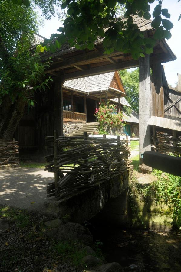 The Village Pension Breb Eksteriør bilde
